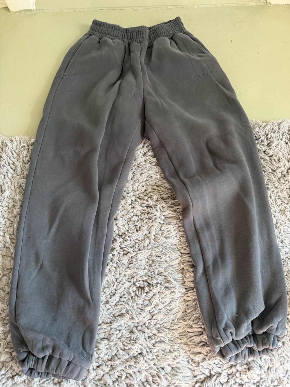 Cozy Charcoal Fleece Sweatpants - Unbranded
